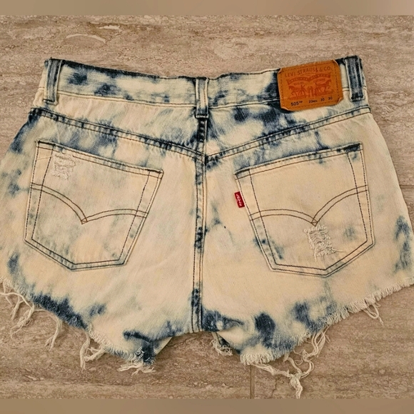 Levi's Pants - Levi's 505 Regular Women's Jean Shorts sz small